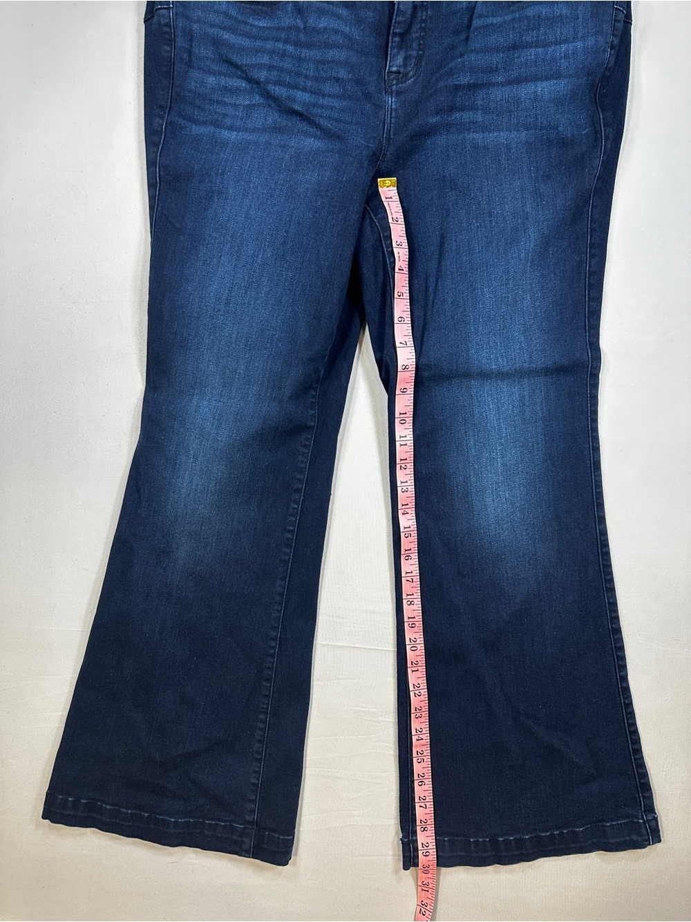 Torrid Super Soft Bombshell Flare Jeans – Size 18S - Picture 11 of 11